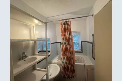 410 NW 98th St, Miami, FL 33150 - Photo 4