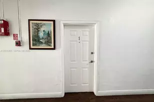 746 SW 2nd St, Miami, FL 33130 - Photo 14