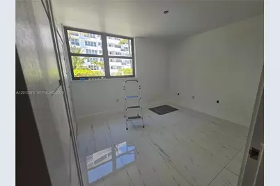 1623 Collins Ave #415, Miami Beach, FL 33139 - Photo 6