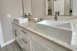 1324 NE 14th Ave, Fort Lauderdale, FL 33304 - Photo 28