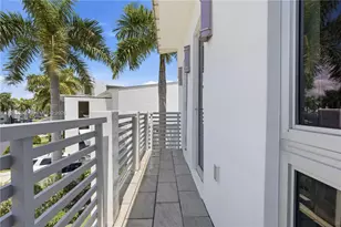 8221 NW 34th Dr, Doral, FL 33122 - Photo 44