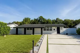 7860 NW 10th St, Pembroke Pines, FL 33024 - Photo 1