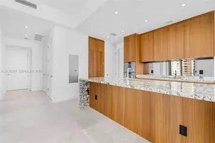 175 SE 25th Rd, Miami, FL 33129 - Photo 16