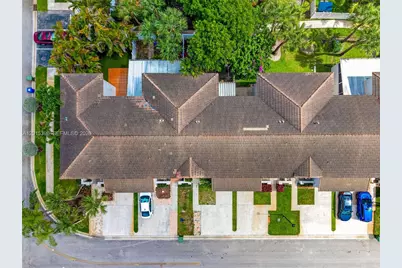 16889 SW 1st Mnr, Pembroke Pines, FL 33027 - Photo 32