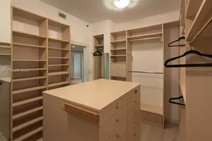 2000 Island Blvd, Aventura, FL 33160 - Photo 16
