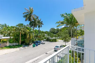 2610 NE 213th St #103, Miami, FL 33180 - Photo 22