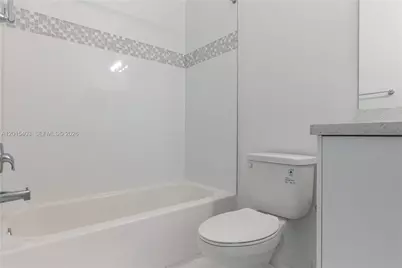 2610 NE 213th St #103, Miami, FL 33180 - Photo 16
