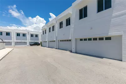 2610 NE 213th St #103, Miami, FL 33180 - Photo 34