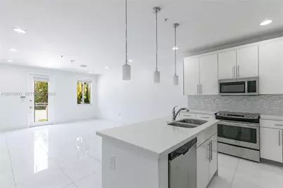 2610 NE 213th St #103, Miami, FL 33180 - Photo 1