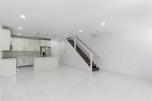 2610 NE 213th St, Miami, FL 33180 - Photo 6