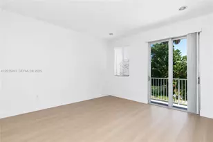 2610 NE 213th St, Miami, FL 33180 - Photo 4