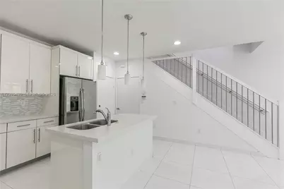 2610 NE 213th St #103, Miami, FL 33180 - Photo 8