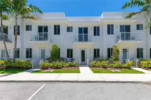 2610 NE 213th St, Miami, FL 33180 - Photo 38
