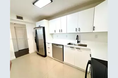 19390 Collins Ave #316, Sunny Isles Beach, FL 33160 - Photo 18