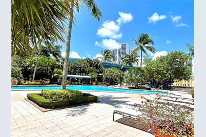 19390 Collins Ave #316, Sunny Isles Beach, FL 33160 - Photo 38