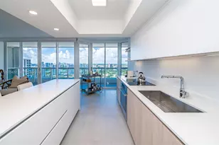 21205 Yacht Club Dr, Aventura, FL 33180 - Photo 30