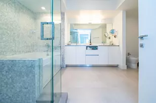21205 Yacht Club Dr, Aventura, FL 33180 - Photo 42
