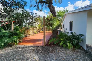 16575 Old Cutler Rd, Palmetto Bay, FL 33157 - Photo 4