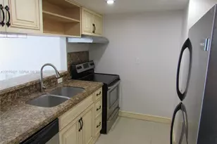 7601 E Treasure Dr, North Bay Village, FL 33141 - Photo 14