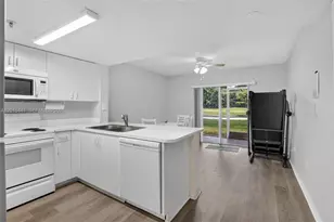 9470 Tangerine Pl, Davie, FL 33324 - Photo 14