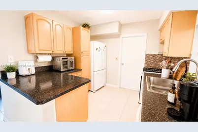 8357 NW 25th Ct, Sunrise, FL 33322 - Photo 8