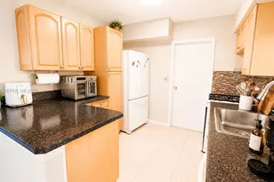 8357 NW 25th Ct, Sunrise, FL 33322 - Photo 8