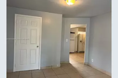 732 Moffett #4A, Hallandale Beach, FL 33009 - Photo 8