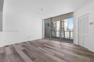 300 S Biscayne Blvd, Miami, FL 33131 - Photo 16