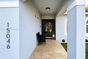 15046 SW 148th Pl, Miami, FL 33196 - Photo 2