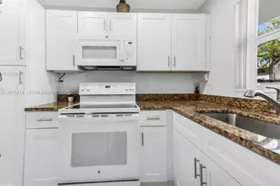 1425 Arthur St, Hollywood, FL 33020 - Photo 4