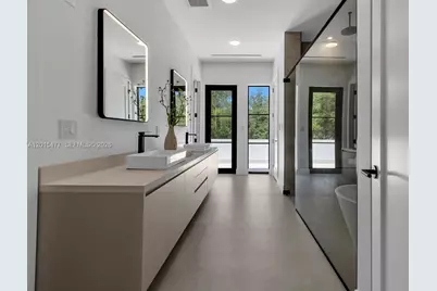 1220 S Alhambra Cir, Coral Gables, FL 33146 - Photo 16