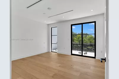 1220 S Alhambra Cir, Coral Gables, FL 33146 - Photo 20