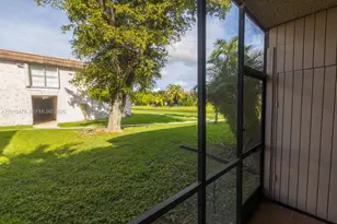 10385 N Kendall Dr, Miami, FL 33176 - Photo 8