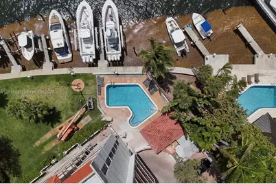 1632 S Bayshore Ct #202, Miami, FL 33133 - Photo 2