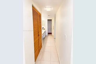 3375 N Country Club Dr #407, Aventura, FL 33180 - Photo 6