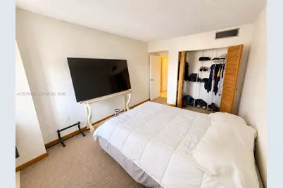 3375 N Country Club Dr #407, Aventura, FL 33180 - Photo 10