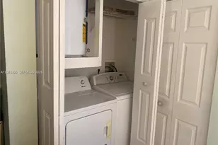 18330 NW 68th Ave, Hialeah, FL 33015 - Photo 12