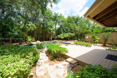 8875 SW 110th St, Miami, FL 33176 - Photo 10