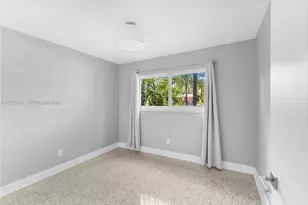 340 NE 129th St, North Miami, FL 33161 - Photo 18