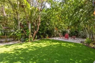 340 NE 129th St, North Miami, FL 33161 - Photo 26