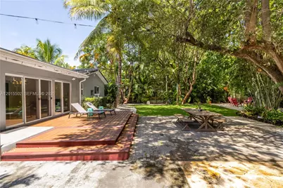 340 NE 129th St, North Miami, FL 33161 - Photo 28