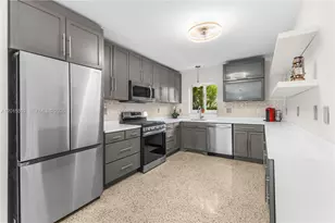 340 NE 129th St, North Miami, FL 33161 - Photo 8