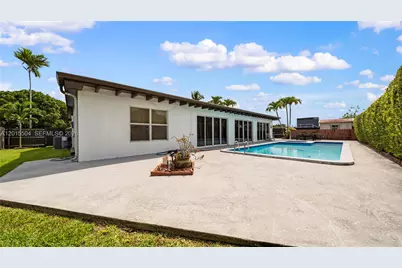 10435 SW 92nd St, Miami, FL 33176 - Photo 34
