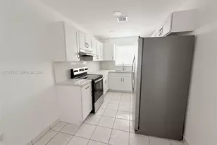 2645 SW 28th Ct, Miami, FL 33133 - Photo 4