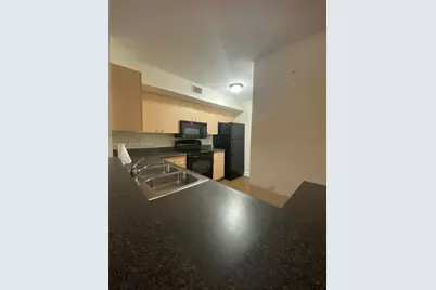 2520 Centergate Dr #303, Miramar, FL 33025 - Photo 6