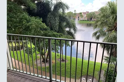 12118 Saint Andrews Pl #304, Miramar, FL 33025 - Photo 2