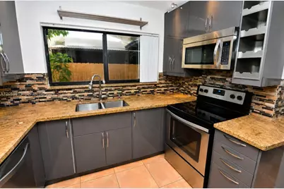 2934 Whitehead St #2, Miami, FL 33133 - Photo 4