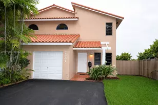2934 Whitehead St, Miami, FL 33133 - Photo 2
