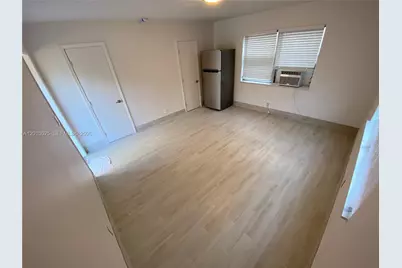 1723 Liberty St #6, Hollywood, FL 33020 - Photo 2