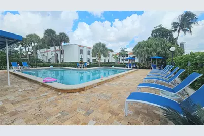 3544 Magellan Cir #117, Aventura, FL 33180 - Photo 4